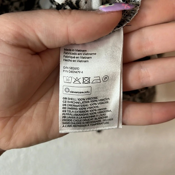 H&M Novelty Leopard Cat Feline Printed Blouse Size 10 - Picture 7 of 7